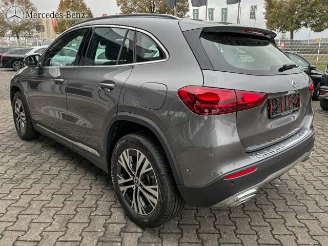 Mercedes-Benz GLA 180 Progressive