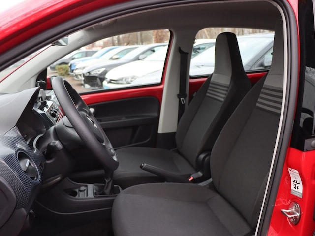 Volkswagen up! Move Move up!