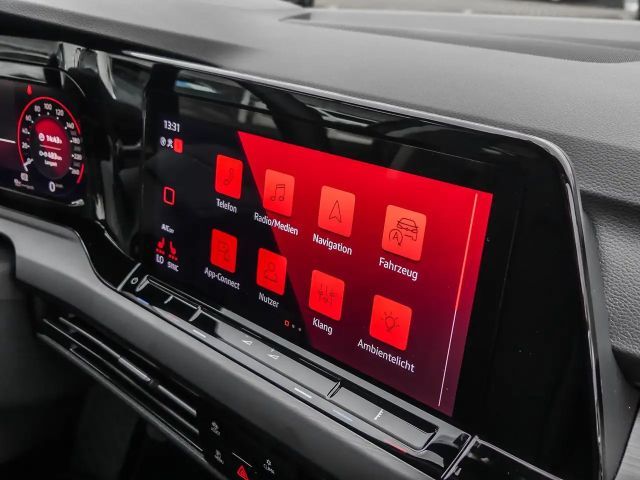 Volkswagen Golf Style