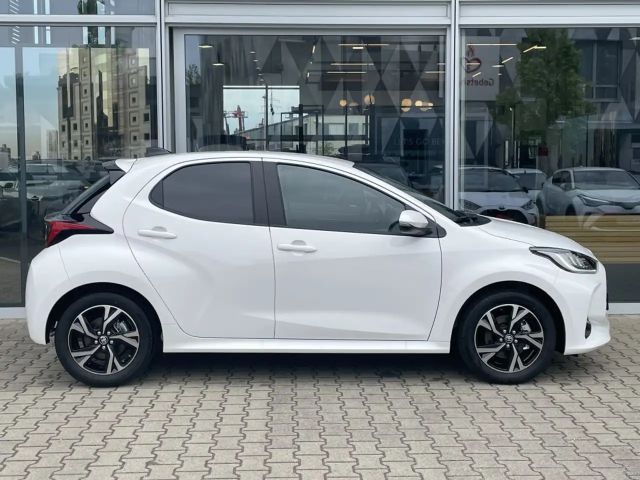 Toyota Yaris Hatchback Hybride VVT-i