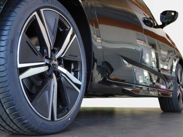 Peugeot 308 EAT8 GT-Line HDi SW