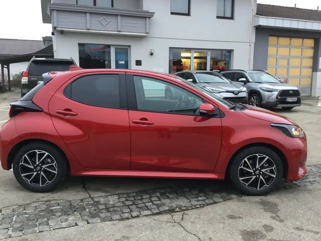 Toyota Yaris Active Hybride VVT-i