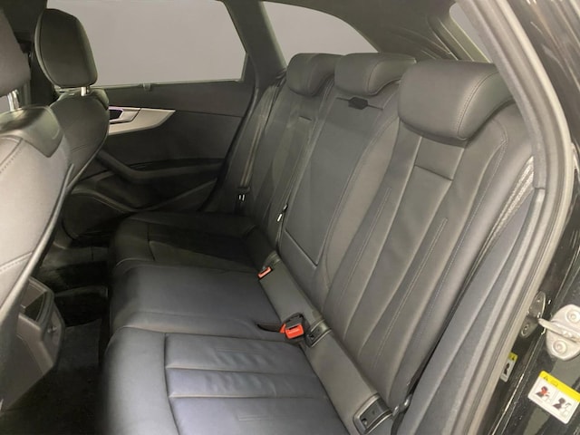 Audi A4 45 TFSI Avant Quattro S-Line S-Tronic