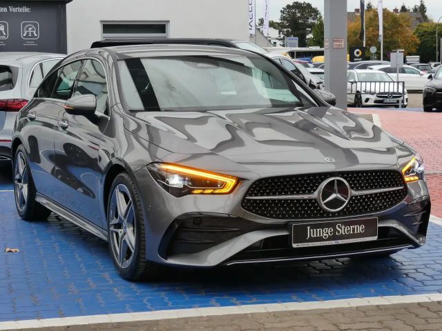 Mercedes-Benz CLA 200 AMG Line Shooting Brake