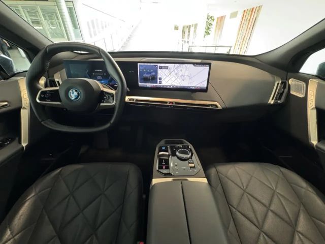 BMW iX M60