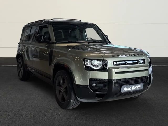 Land Rover Defender 110 D250 Dynamic SE