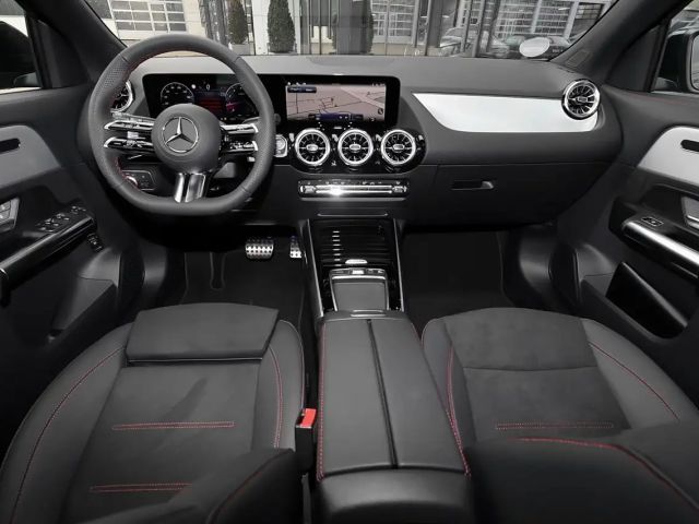 Mercedes-Benz GLA 200 AMG Line