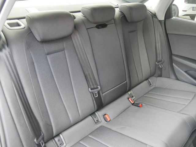 Audi A4 35 TFSI S-Tronic Sedan