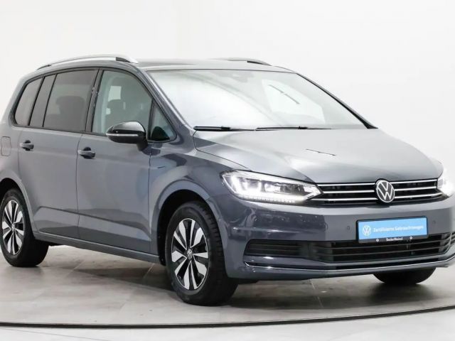 Volkswagen Touran 1.5 TSI DSG