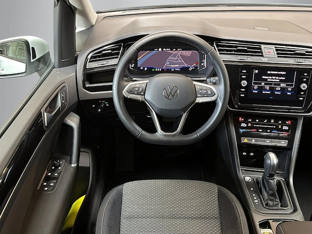 Volkswagen Touran DSG R-Line