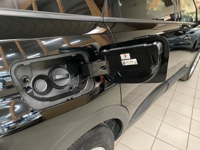 Peugeot 5008 EAT8 PureTech
