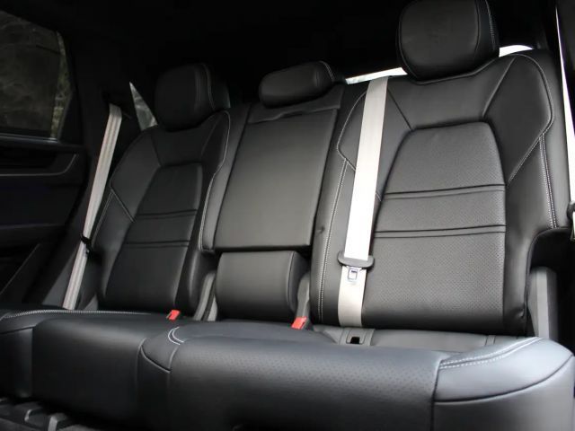 Porsche Cayenne E-Hybrid Turbo