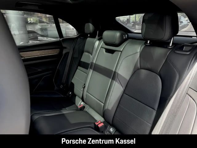 Porsche Macan 4