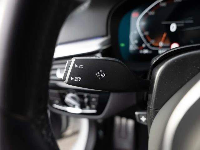 BMW 540 540d M-Sport Touring xDrive