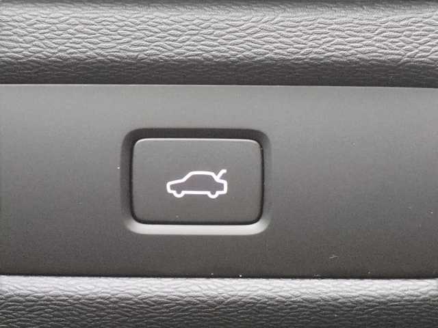 Volvo XC60 Bluetooth Head Up Display Navi Vollleder Klima Einparkhilfe el. Fenster