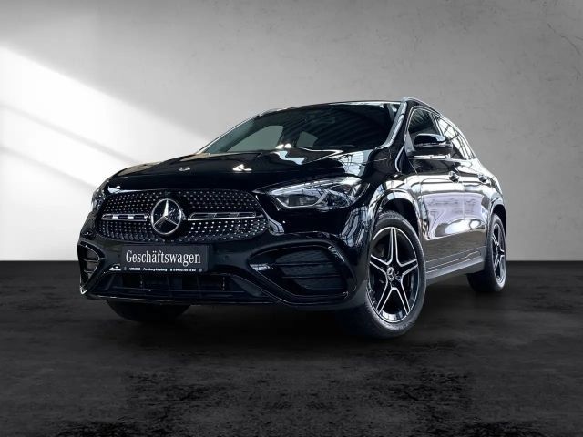 Mercedes-Benz GLA 180 AMG Line