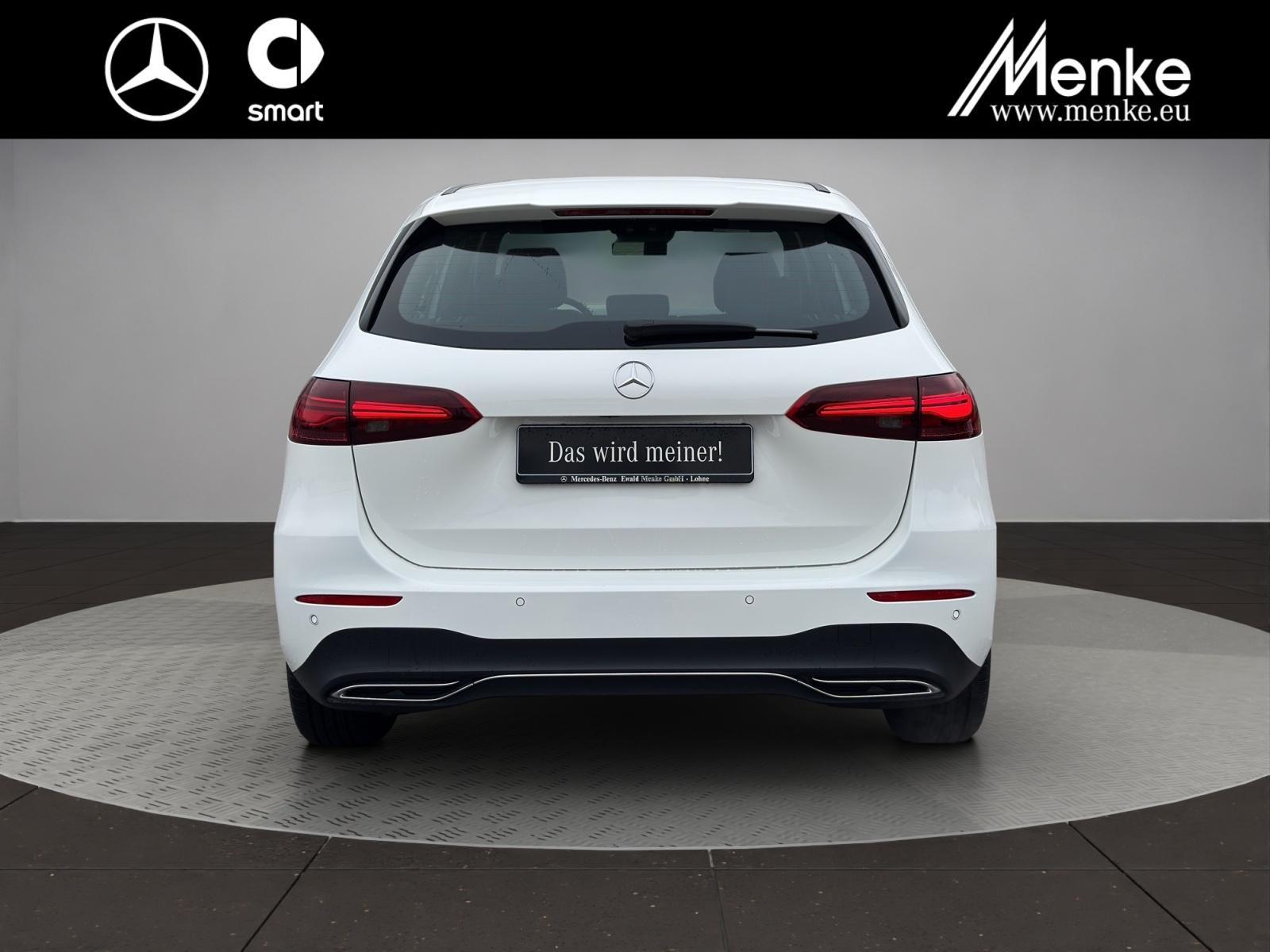 Mercedes-Benz B 180 Sedan