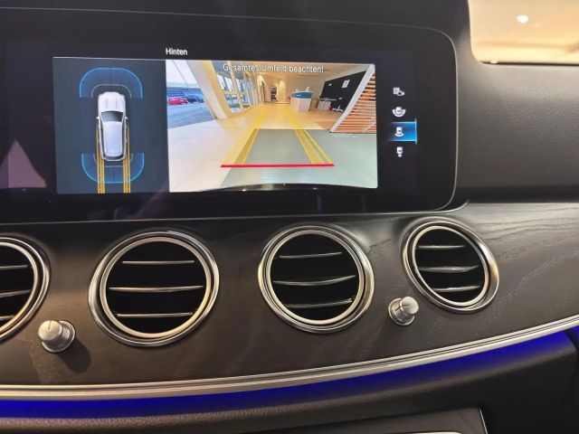 Mercedes-Benz E 220 AVANTGARDE E 220 d Estate