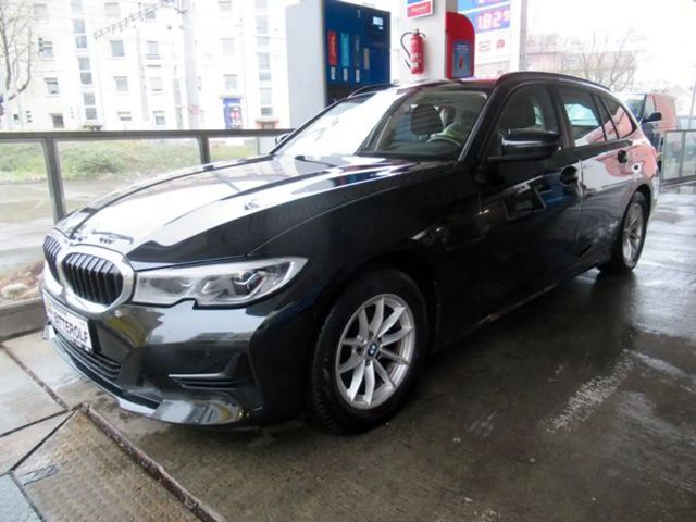 BMW 318 318d Touring