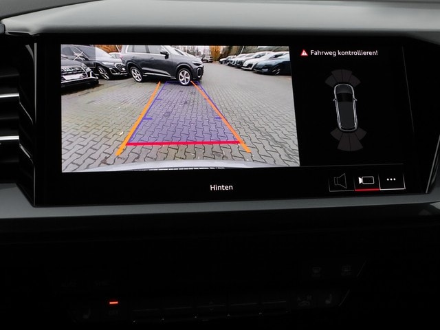 Audi Q4 e-tron SUV 45 e-tron Audi Q4 e-tron