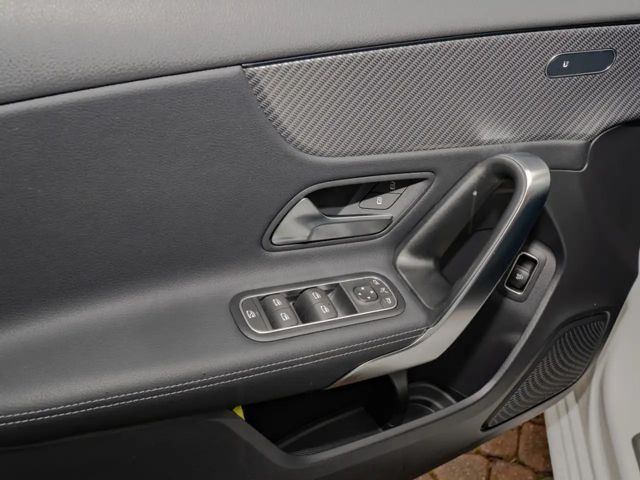 Mercedes-Benz A 200 Progressive