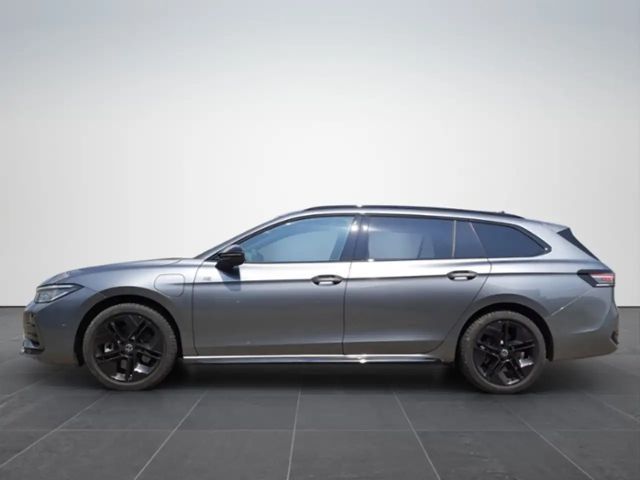 Volkswagen Passat R-Line Variant eHybrid