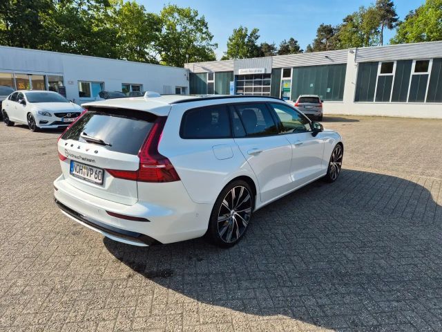 Volvo V60 Dark Ultra