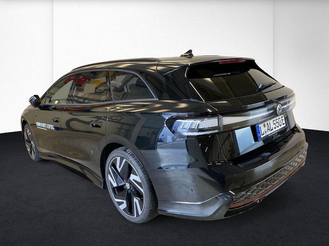 Volkswagen ID.7 4Motion GTX Tourer