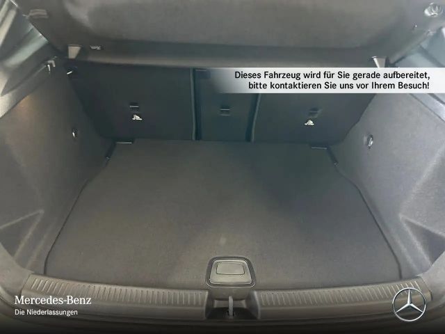 Mercedes-Benz A 200 AMG Line