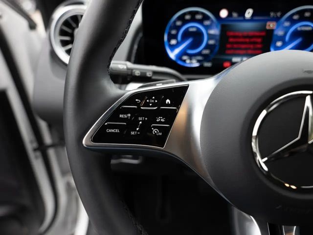 Mercedes-Benz EQB 300 4MATIC Progressive