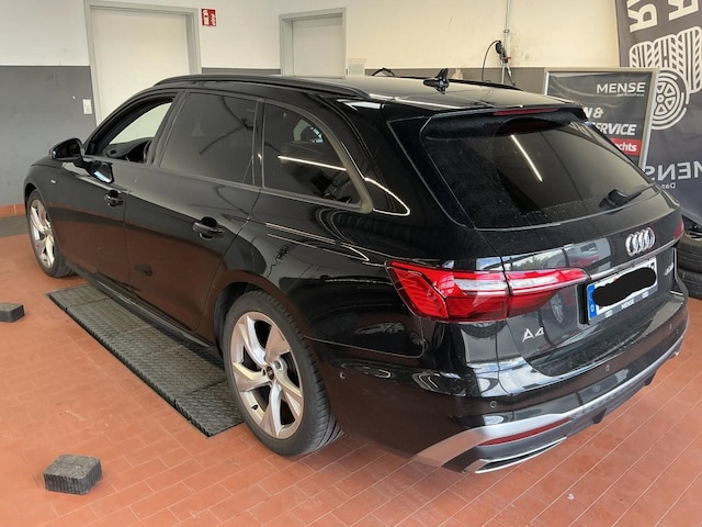 Audi A4 40 TDI Avant S-Line S-Tronic