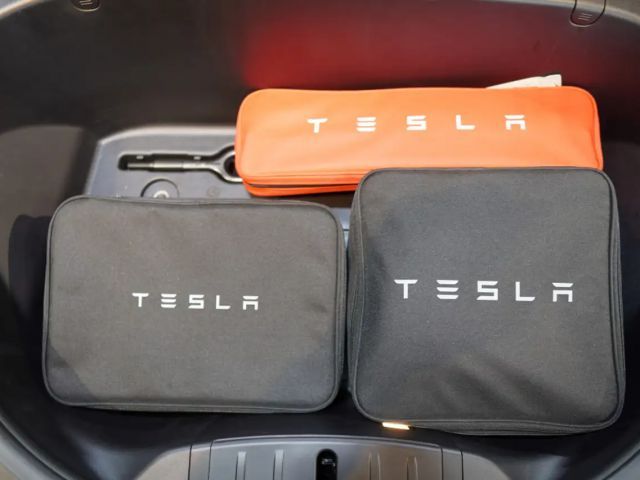 Tesla Model 3 AWD Long Range