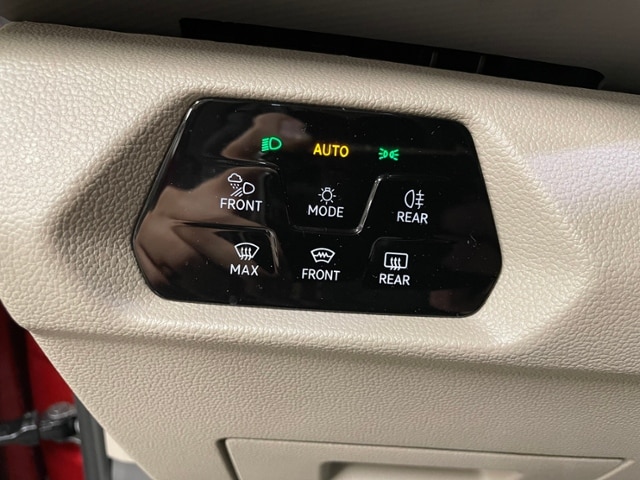 Volkswagen Multivan 2.0 TDI DSG Lang T7