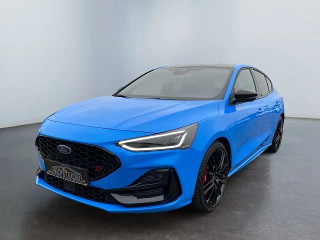 Ford Focus EcoBoost ST Line