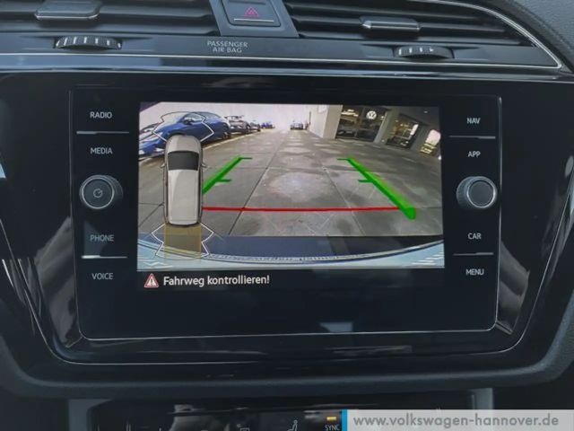 Volkswagen Touran 1.5 TSI DSG R-Line