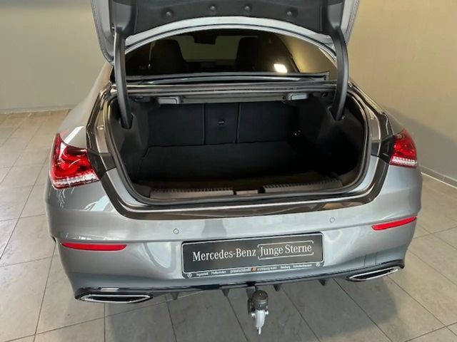 Mercedes-Benz CLA 200 4MATIC AMG Line Coupé