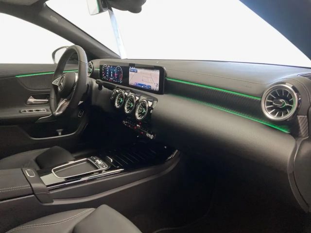 Mercedes-Benz CLA 180 CLA