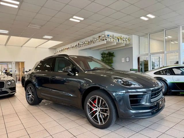 Porsche Macan S