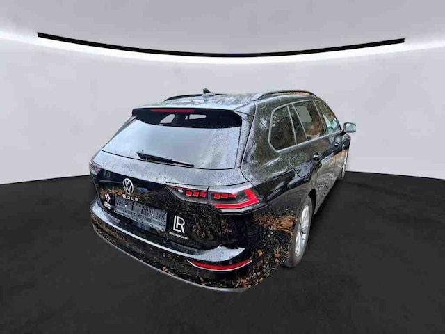 Volkswagen Golf Life Variant