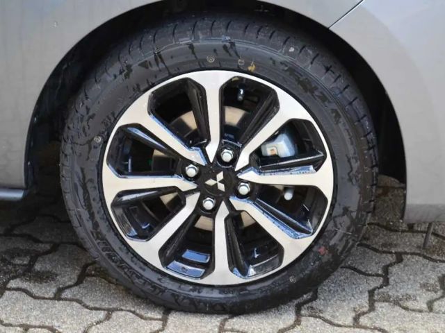 Mitsubishi Space Star CVT ClearTec MIVEC Star