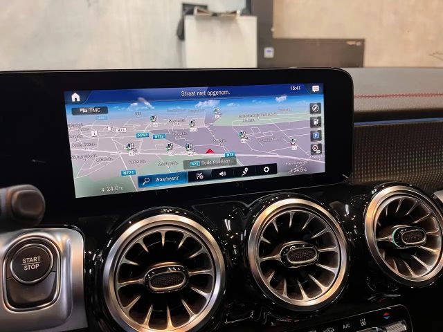 Mercedes-Benz EQB 300 4MATIC AMG Line