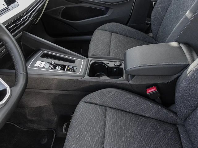 Volkswagen Golf 2.0 TDI DSG Life Variant