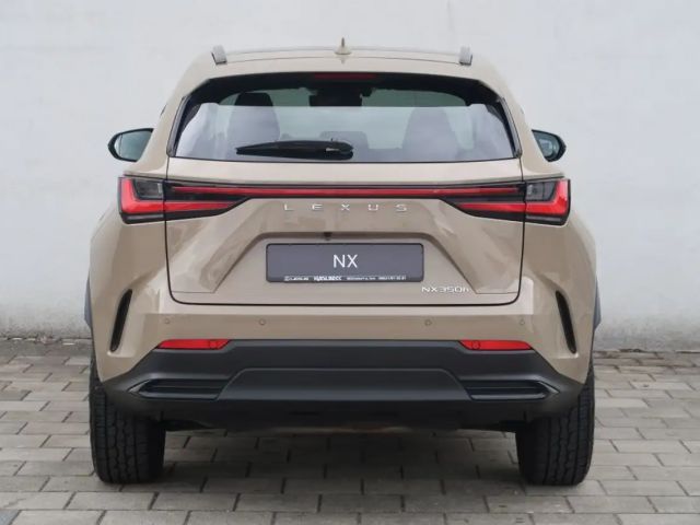 Lexus NX E-FOUR Overtrail