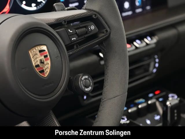 Porsche 992 Cabrio Carrera GTS