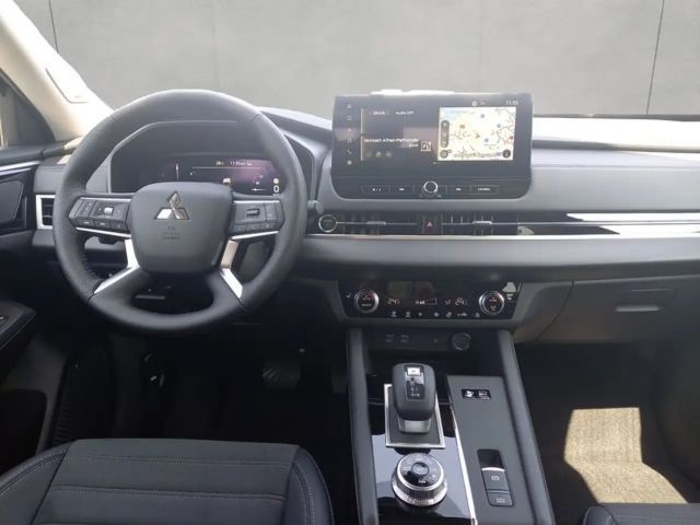 Mitsubishi Outlander 4WD PHEV