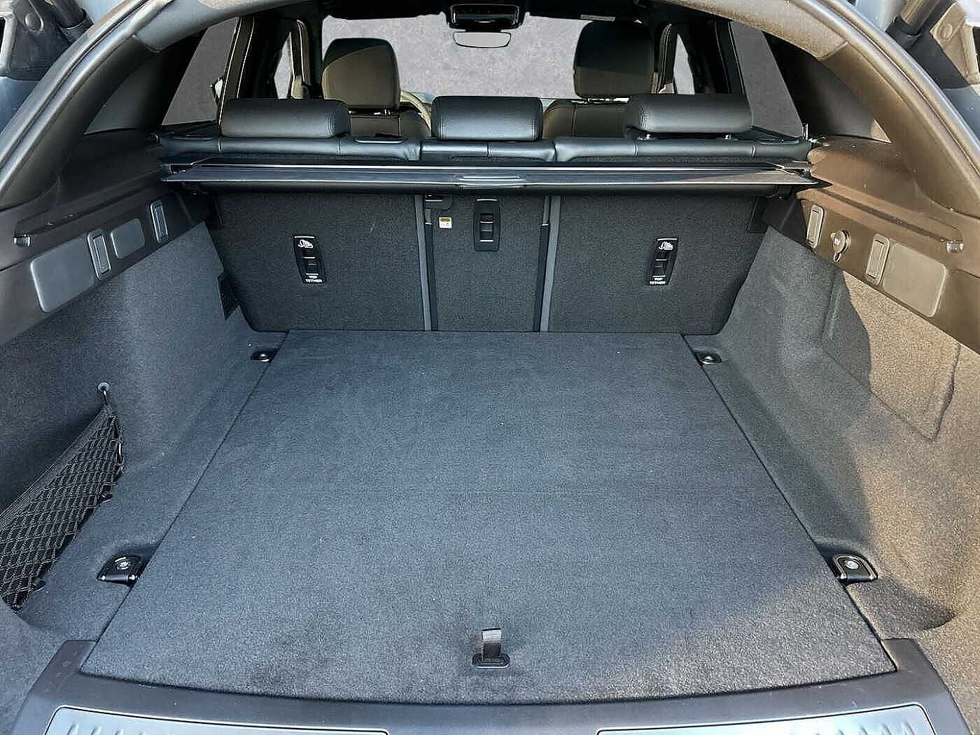 Land Rover Range Rover Velar Dynamic SE