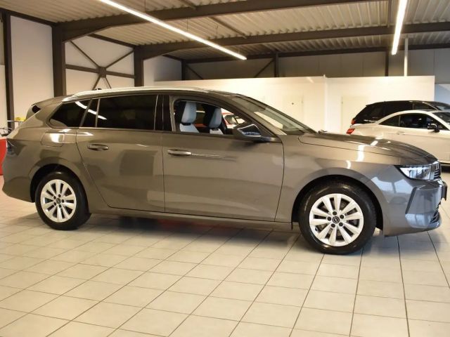 Opel Astra Elegance Sports Tourer