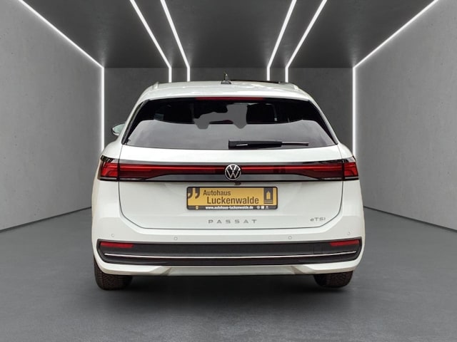 Volkswagen Passat 1.5 eTSI Business DSG Variant