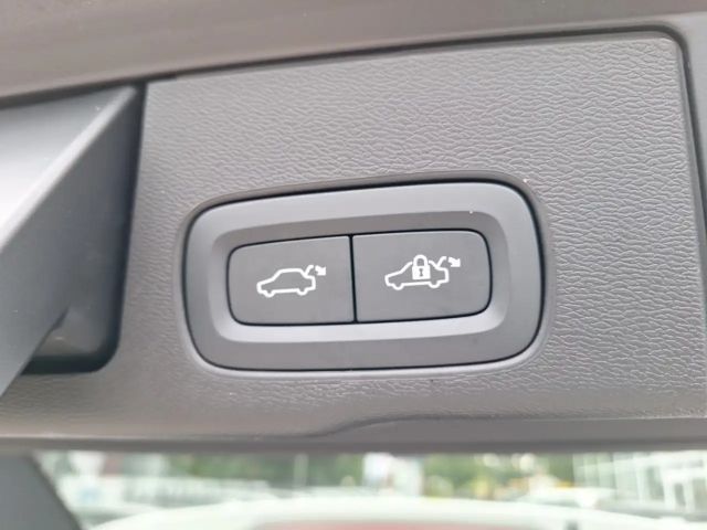 Volvo XC60 AWD Dark Plus T6