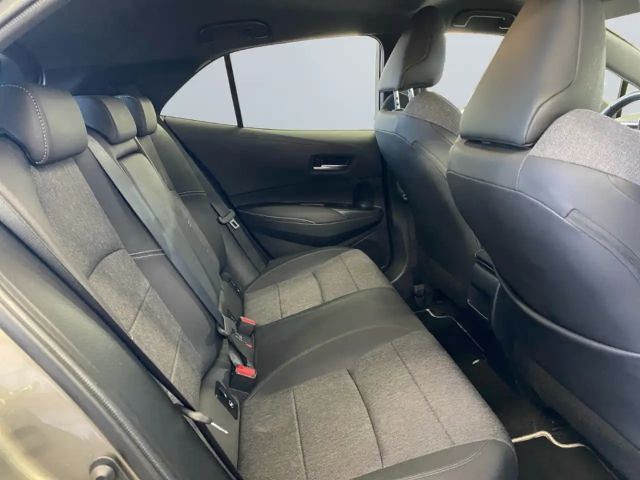 Toyota Corolla Hybride Team D